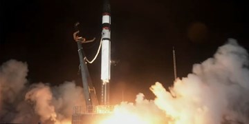 پرتاب نخستین ماموریت قمری  راکت لب  از نیوزلند
