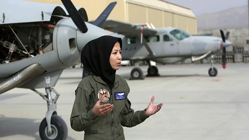 بلایی که طالبان سر خلبان زن افغانستانی آوردند+عکس