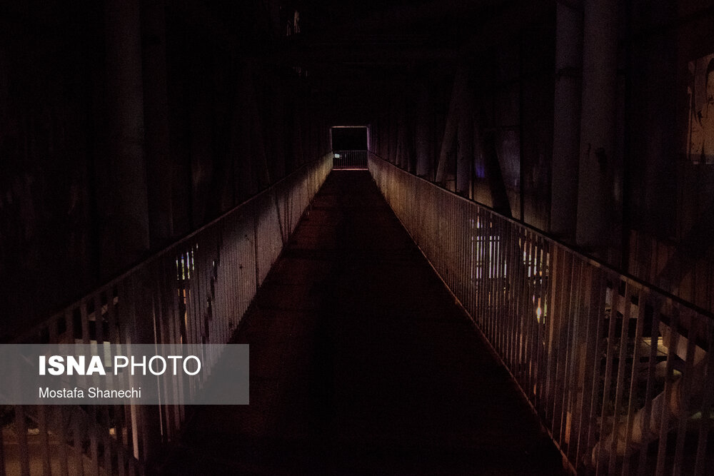 پل عابر پیاده‌ مازندران که تبدیل به تونل وحشت شد+عکس