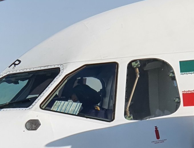 خلبان زن پرواز یاسوج تهران همه را متعجب کرد+عکس