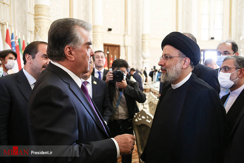 خوش و بش رئیسی با رئیس جمهور تاجیکستان+عکس