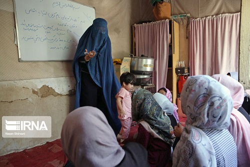 حرکات پنهانی دختران افغانستانی دور از چشم طالبان+عکس