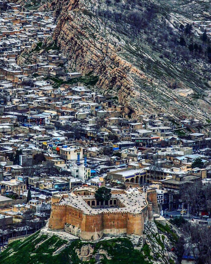 قلعه‌ باشکوه فلک‌الافلاک لرستان+عکس