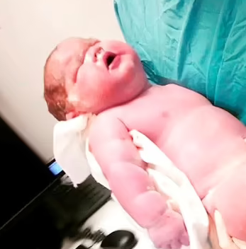 سومین نوزاد سنگین وزن آمریکا به دنیا آمد+عکس