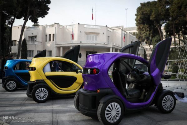 ورود موتورهای چهارچرخ برقی (خودروی برقی) ایران‌ساخت به خیابان‌های تهران 