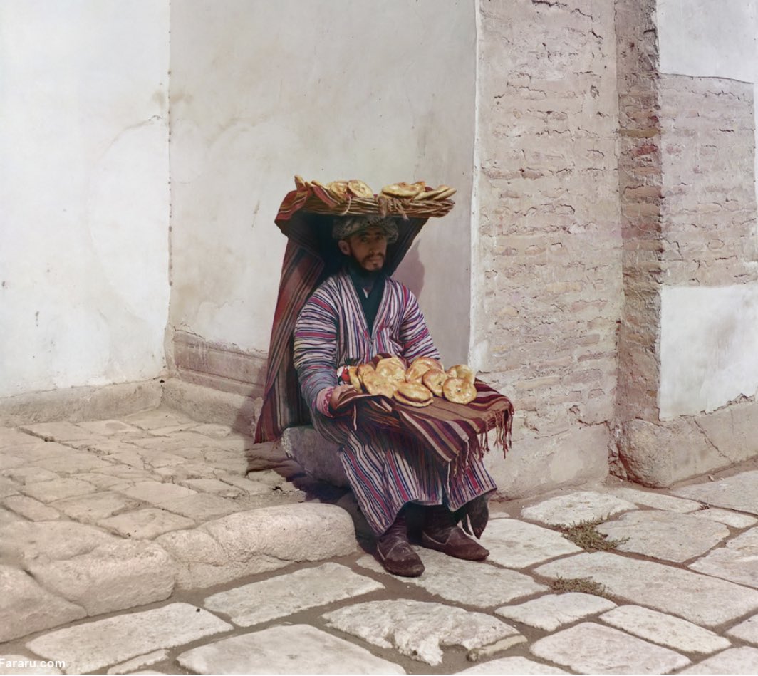 فروشنده‌ نان در سمرقند +عکس