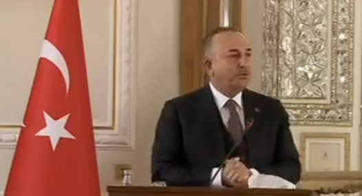 لحظه ای که وزیر خارجه ترکیه از سهراب سپهری خواند+عکس