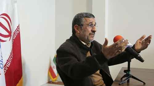 گلایه تند احمدی نژاد از وضعیت اقتصادی کشور