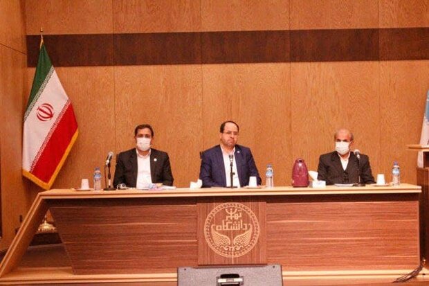  دانشگاه کارآفرین علاوه بر انجام کار عملی باید مسئولیت‌پذیر باشد