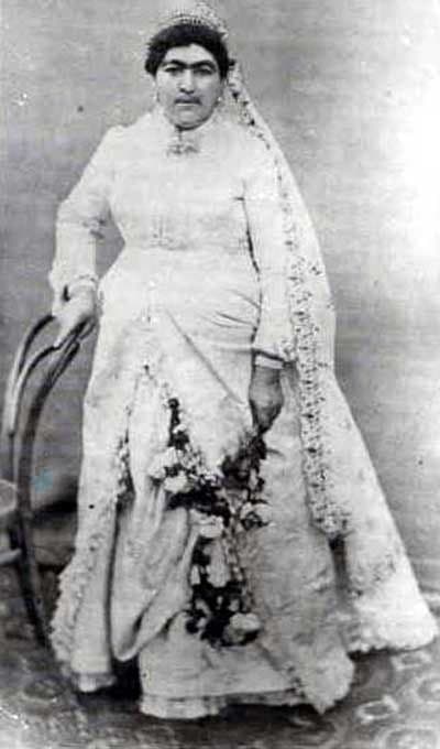 زن ناصرالدین شاه در لباس عروس+عکس