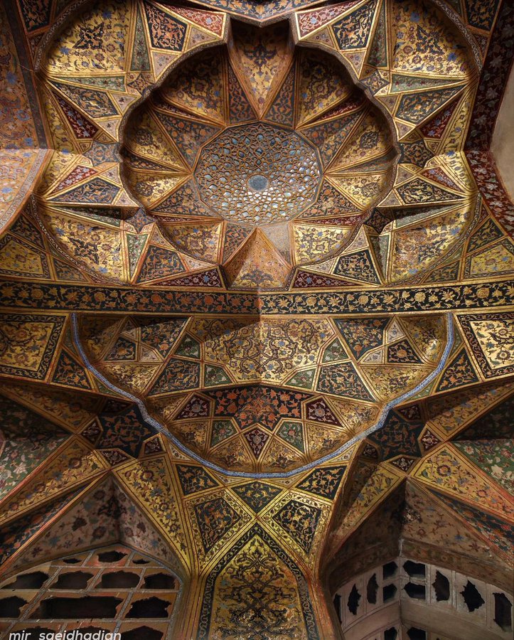 معماری زیبای عمارت هشت بهشت اصفهان+عکس