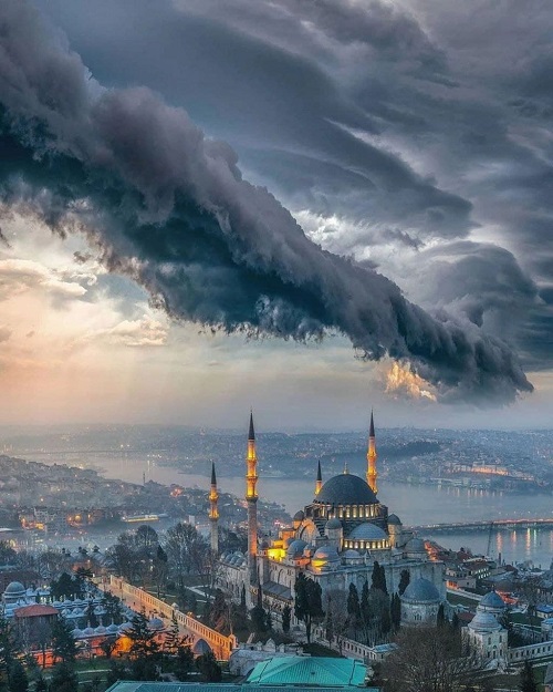 این تصویر خاص از طوفان ترکیه پربازدید شد+عکس