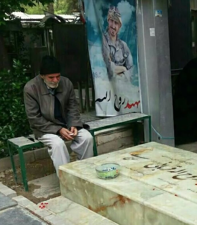 تصویر دردناک پدر و پسر تهرانی جهانی شد+عکس