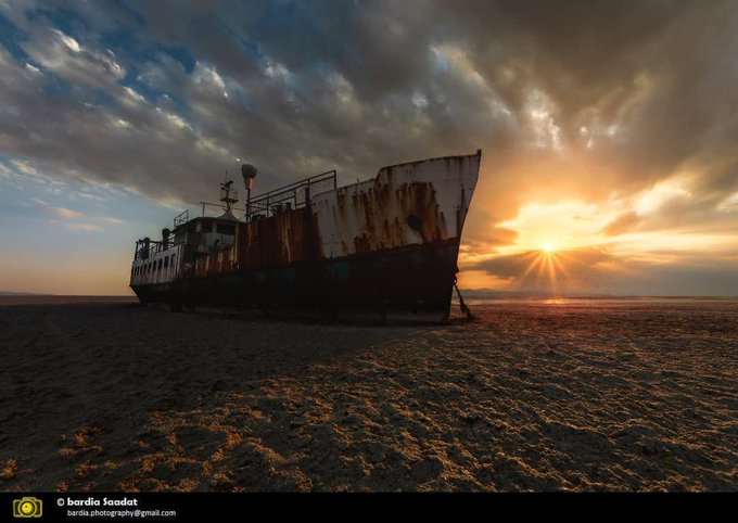 دریاچه ارومیه که حالا تبدیل به کویر شده است+عکس
