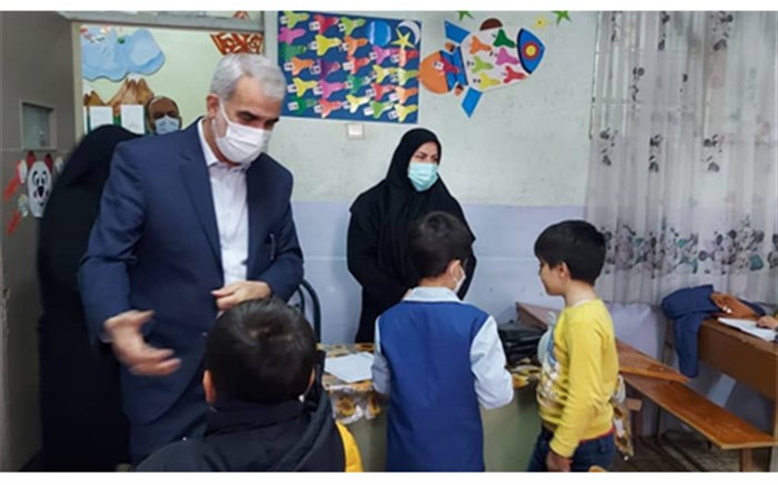 بازدید سرزده وزیر آموزش و پرورش از مدرسه‌ای در منطقه 7 تهران