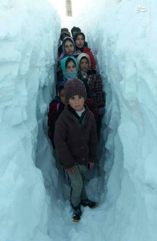 تصویر عجیب از تونل برفی در کردستان+عکس