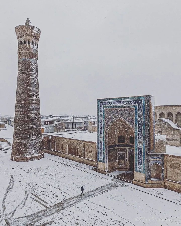 مناره و مسجد کلان بخارا+عکس