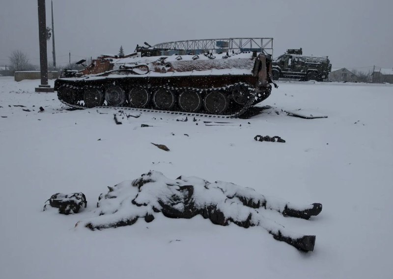جسد یخ زده یک سرباز روسی در اوکراین+عکس