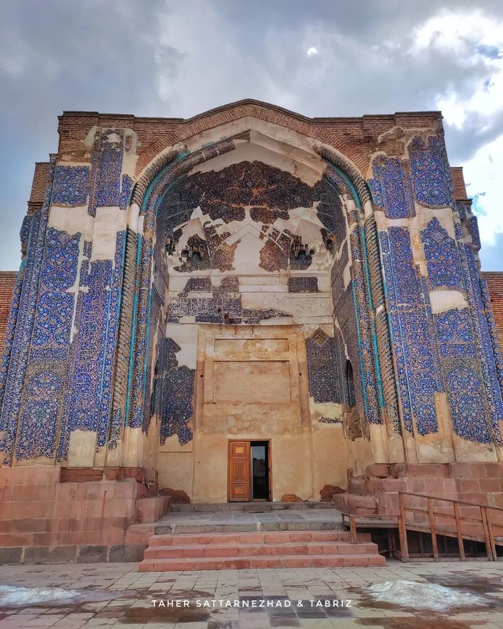 نیاز مسجد کبود تبریز به بازسازی+عکس