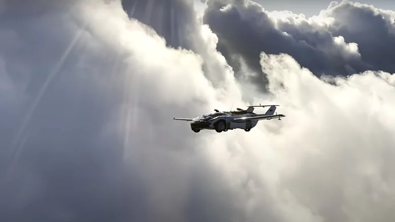 ماشین پرنده با موتور BMW غوغا کرد