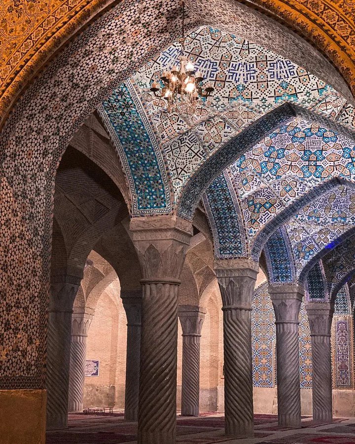 کاشی کاری خیره کننده مسجد وکیل شیراز+عکس