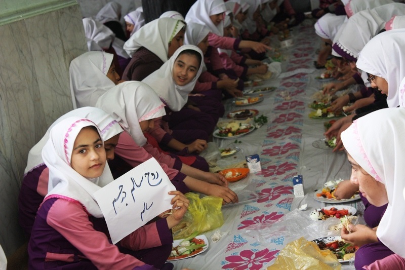 طرح تغذیه پاک از مهرماه برای ۴ میلیون دانش‌آموز اجرایی می‌شود