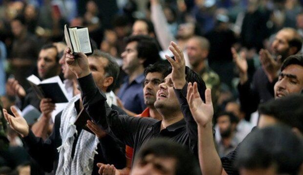مراسم احیای شب قدر در مسجد امام حسین (ع) دانشگاه ایران برگزار شد