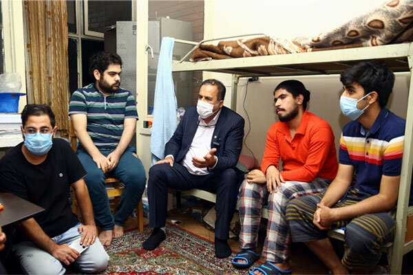 رئیس دانشگاه علوم پزشکی تهران از کوی دانشگاه بازدید کرد