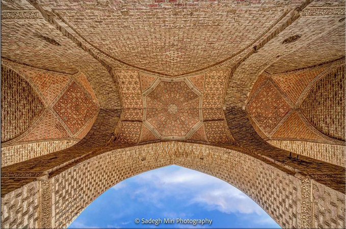 آجرکاری زیبای بنای گنبد سلطانیه زنجان+عکس
