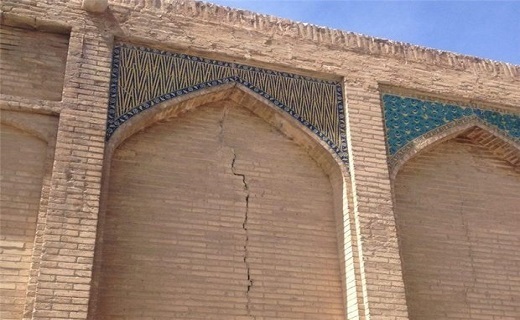 فرونشست بناهای تاریخی اصفهان
