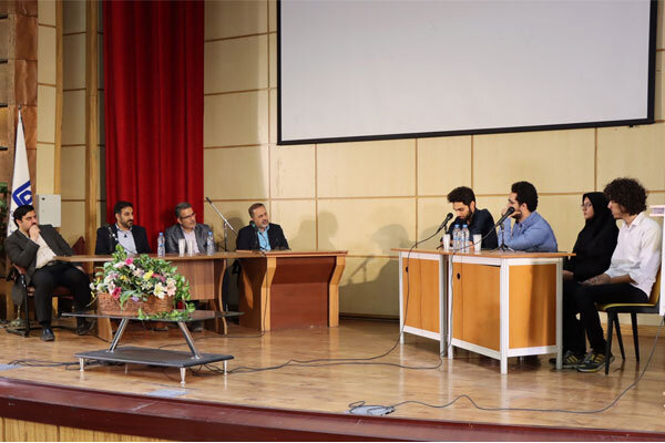 دانشجویان پزشکی تلف کردن حتی یک ثانیه را هم برای خود خسارت بدانند