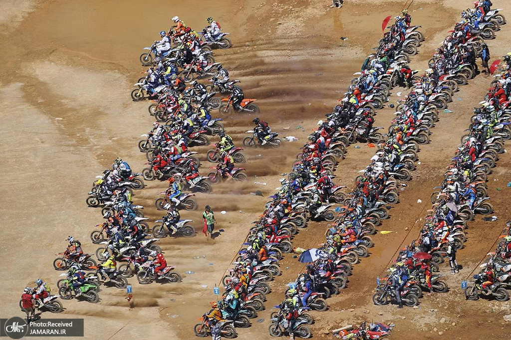 تصویر هوایی از مسابقات موتورسواری در اتریش+عکس