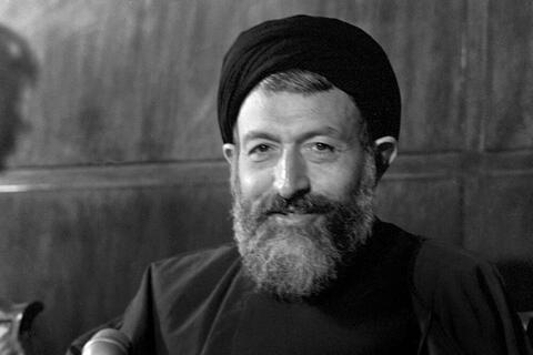 نظر شهید بهشتی درباره ارتباط با آمریکا چیست؟