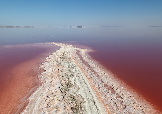 روزهای بحرانی و غم انگیز دریاچه ارومیه+عکس
