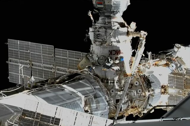 حرکت نادر فضانورد روس و ایتالیایی +عکس