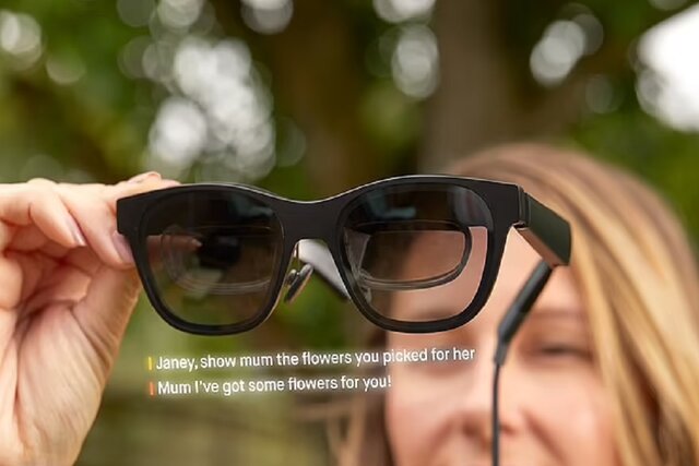 عینک هوشمندی که مکالمات را زیرنویس می‌کند+عکس