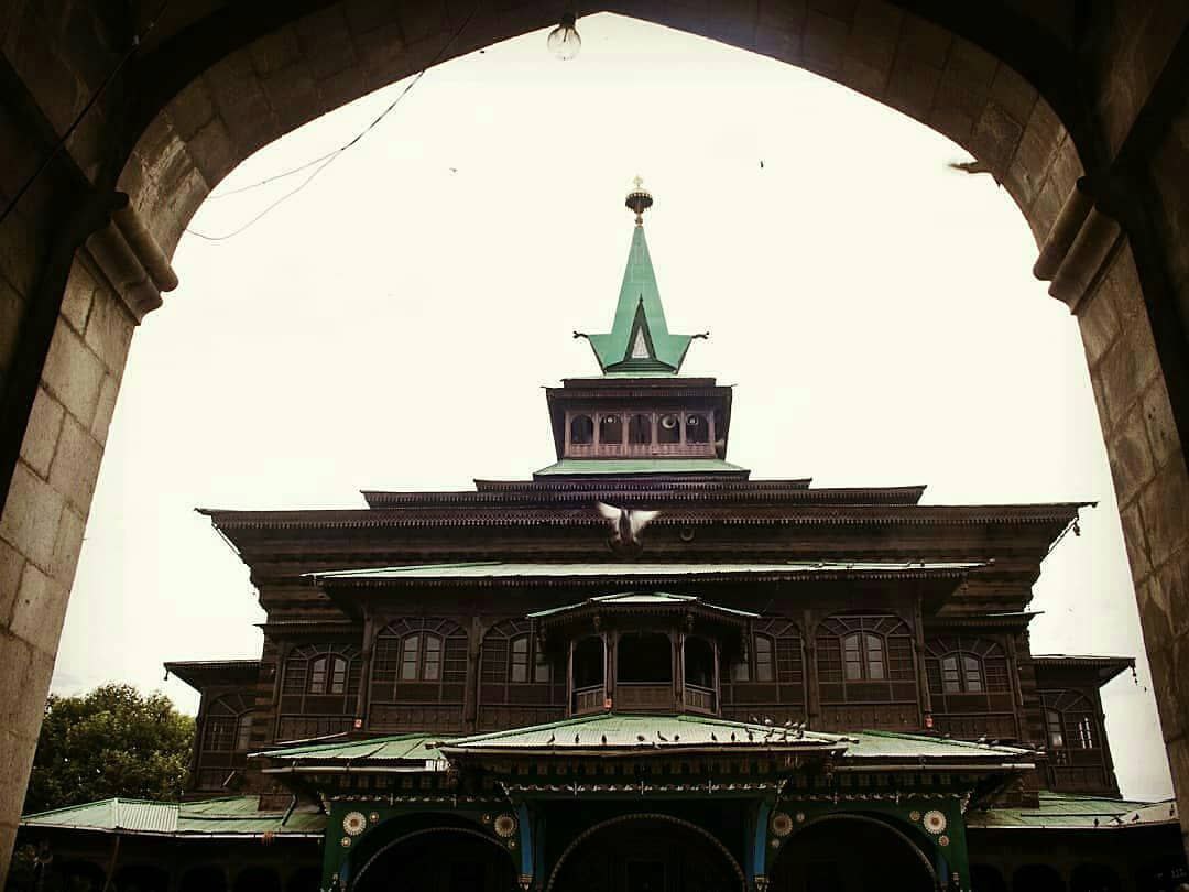 مقبره شاه همدان در سرینگر + عکس