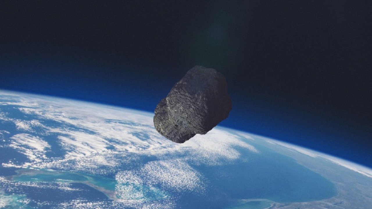 عبور سیارکی به اندازه یک نهنگ از کنار زمین اعلام شد