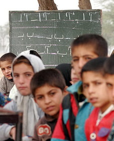آسیب  بازماندگان از تحصیل به جامعه ۹ برابر جمعیت  جاماندگان از تحصیل است