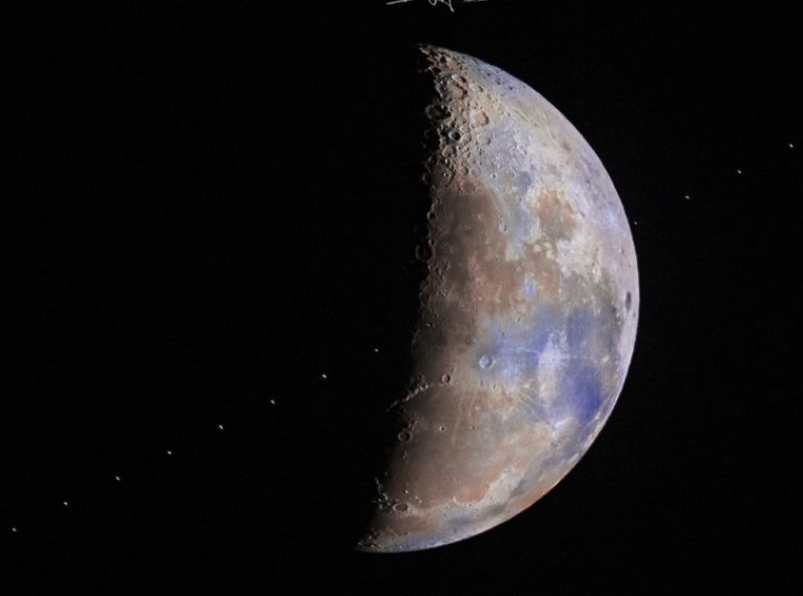 لحظه عبور ایستگاه فضایی چین از مقابل ماه+عکس