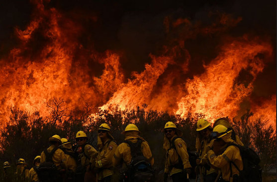 آتش سوزی گسترده در جنگل‌های ایالت کالیفرنیا+عکس