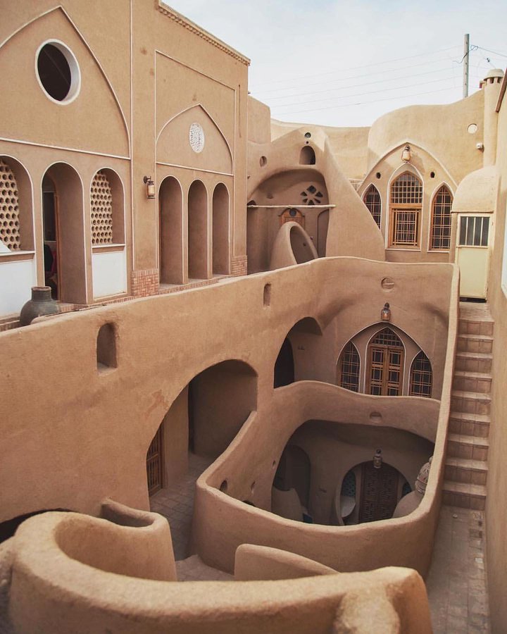 خانه زیبای اخوان در کاشان+عکس