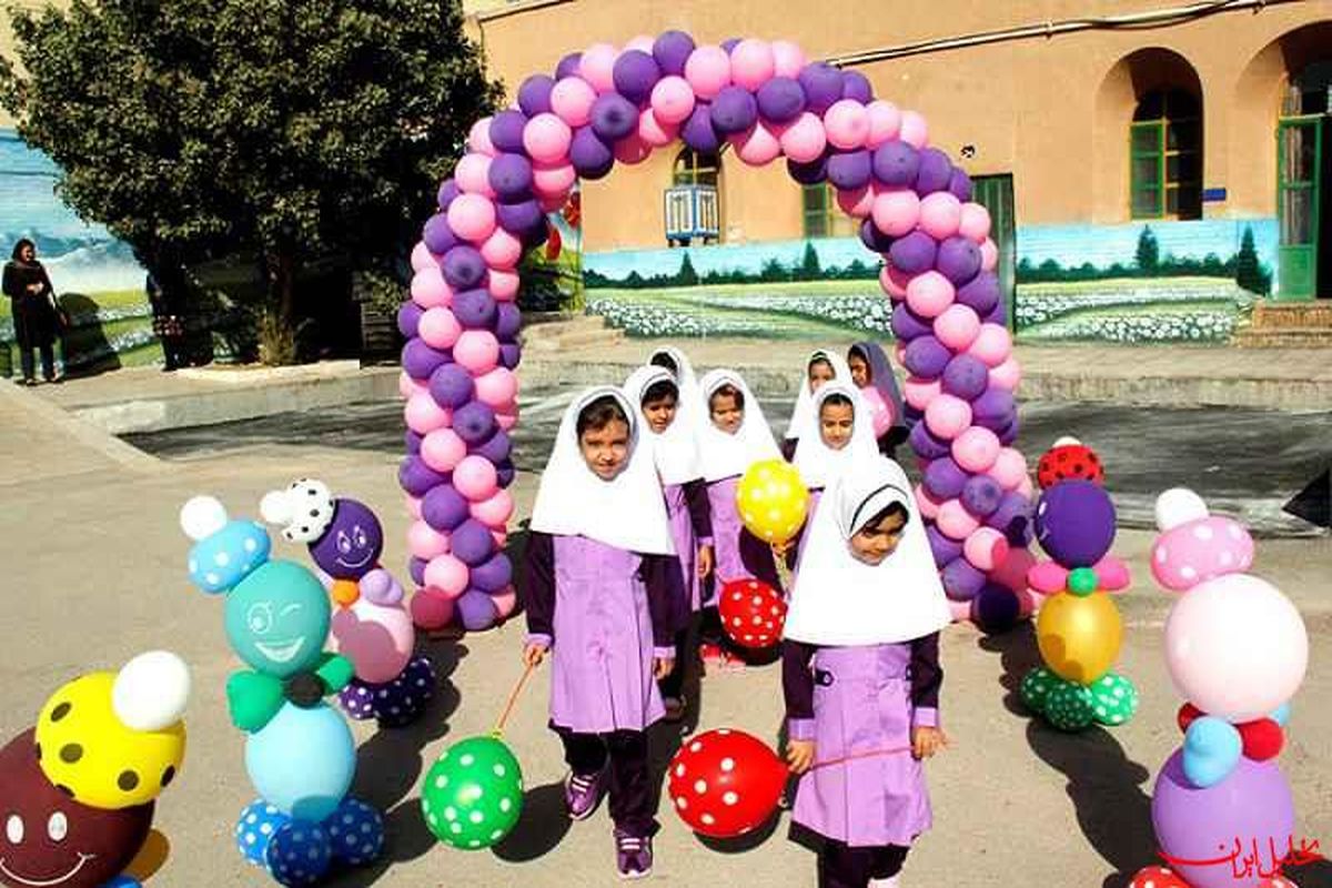 ضرورت برگزاری جشن شکوفه‌ها و بازگشایی مدارس همراه با نشاط معنوی