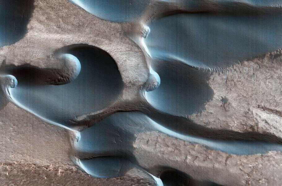 تصاویر عجیب از تلماسه‌های قطب شمال مریخ +عکس