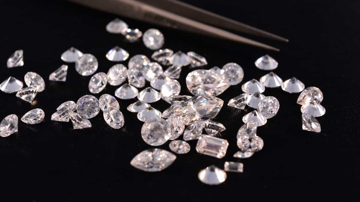 برای اولین بار نانو الماس از پلاستیک بطری ساخته شد