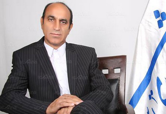 نباید دانش‌آموزان متکی به تئوری‌ها و حافظه باشند