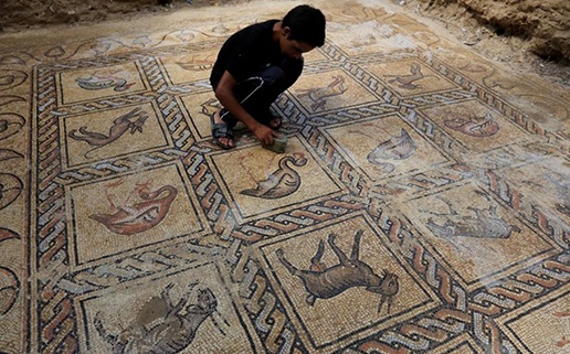 کشف موزاییک‌های دوره بیزانس توسط کشاورز فلسطینی + عکس