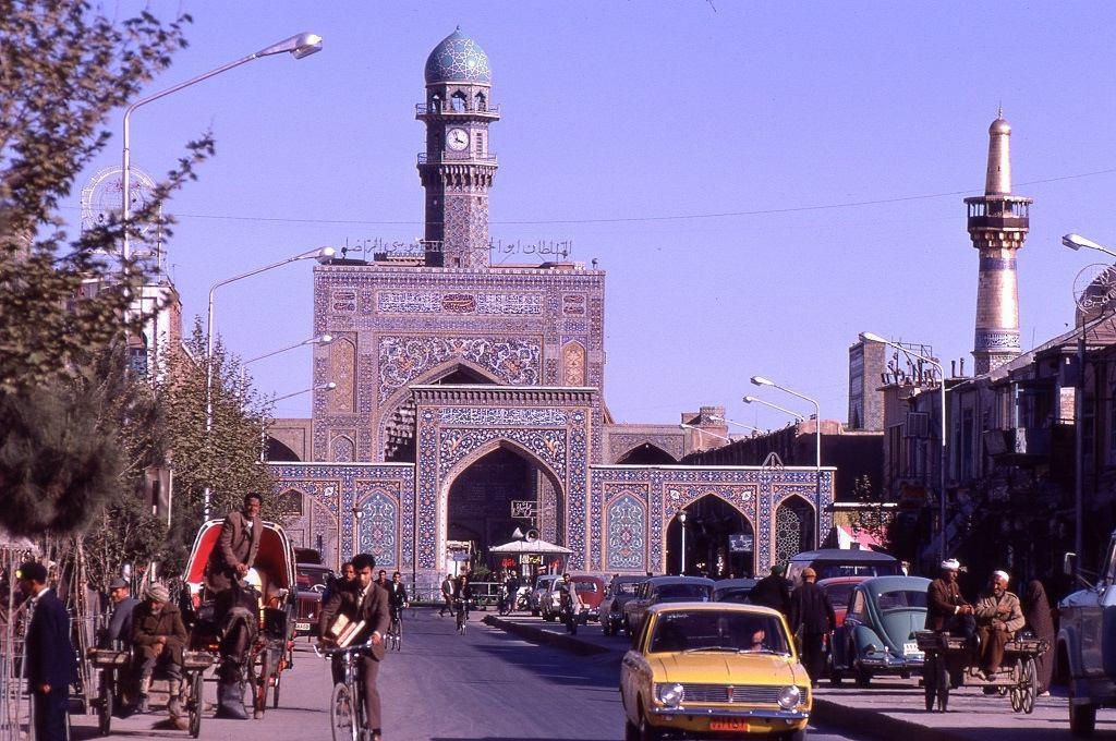 تصویر قدیمی از مشهد مقدس در دهه ۵۰+عکس