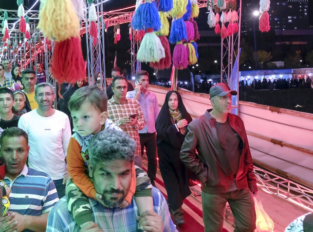جشنواره زیبای وحدت اقوام ایرانی+عکس