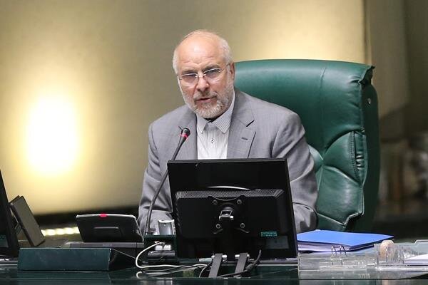 وزیر آموزش و پرورش خلاف قانون بازنشستگی عمل نکند